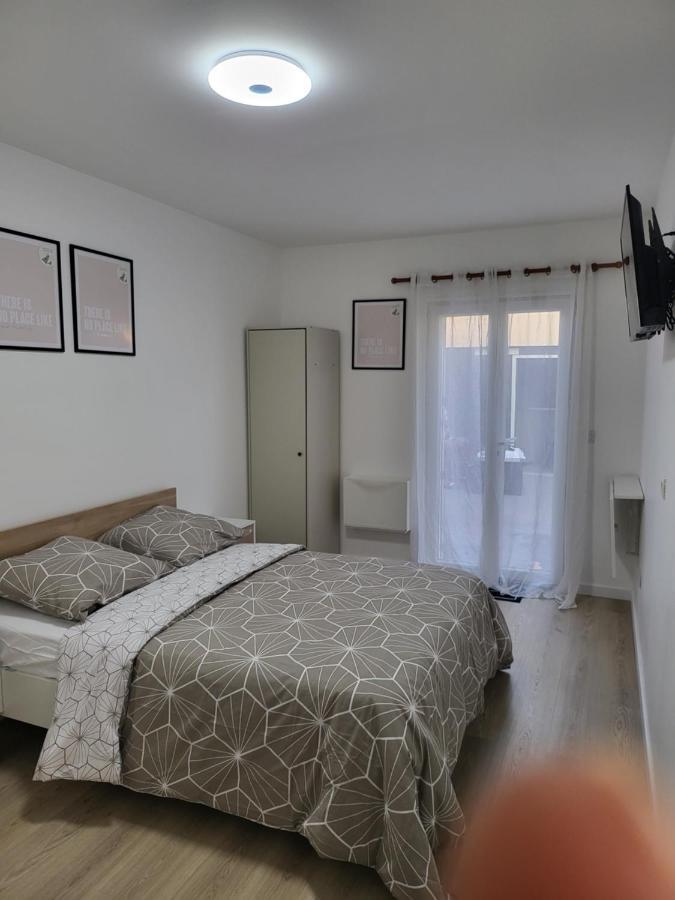 Studio Proche Gare Vernon Giverny Avec Parking Gratuit Exterior photo